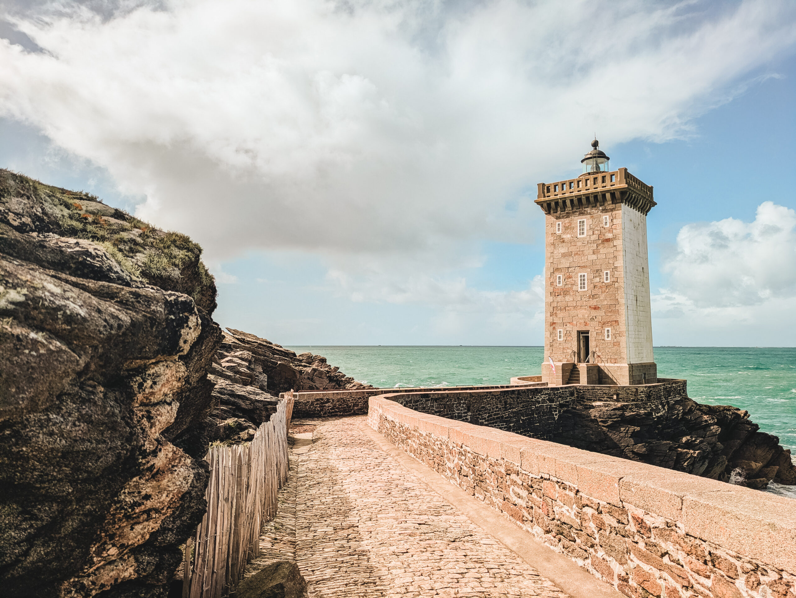 Le phare de Kermorvan dans le Finistère