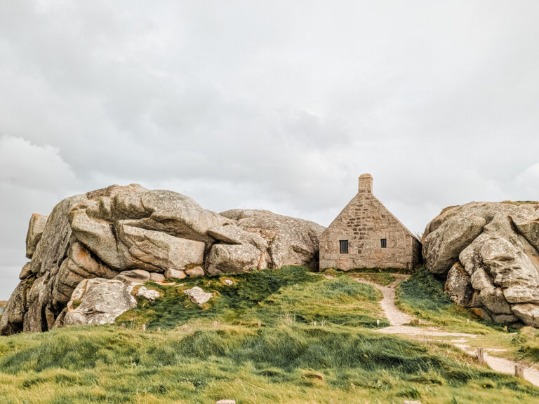 Découvrir le village de Meneham, notre coup de coeur du Finistère
