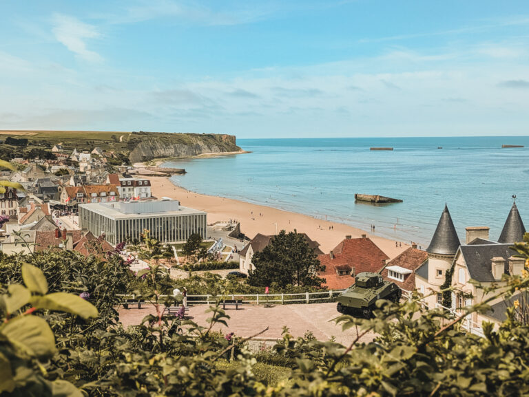 Arromanches et le port artificiel du Débarquement